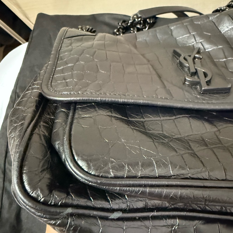 YSL niki 中號 鱷魚壓紋 黑鏈條-5