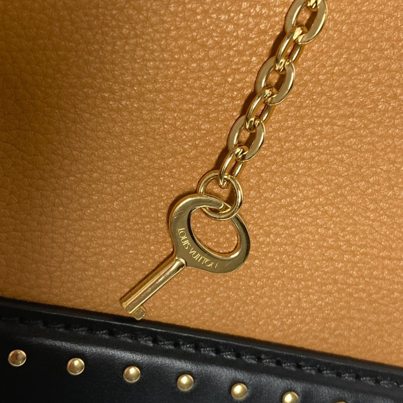 LOUIS VUITTON M51654 鉚釘雙色 Cool Marly PM 托特包，皮革手提包，女款，米色-11
