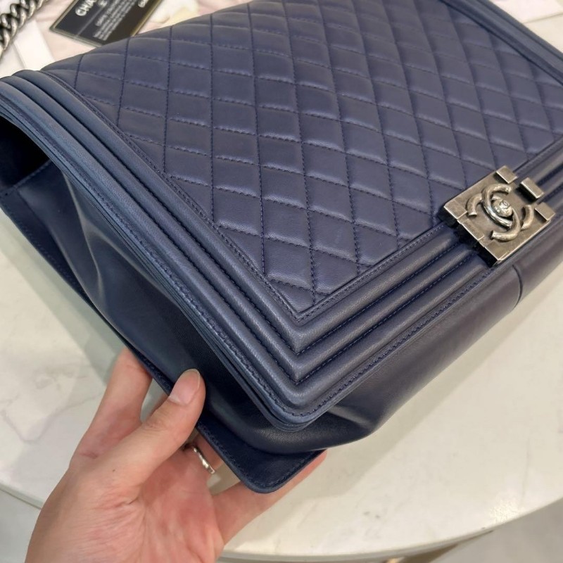Chanel leboy 藍銀 大號 30cm 荔枝羊皮 肩背包-3