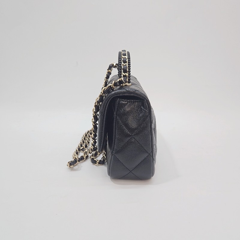 CHANEL 黑羊皮淡金扣黑珍珠拼皮穿鏈斜背包-2
