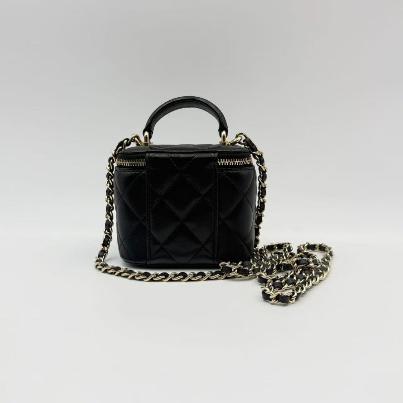 CHANEL clutch with chain 21K羊皮盒子包-2