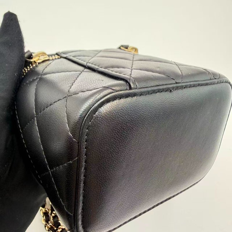 CHANEL clutch with chain 21K羊皮盒子包-8