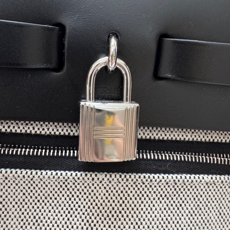HERMES 黑銀 防水帆布 herbag31 Z刻 內裡熊貓色編織款(可翻面)(可小議)-11