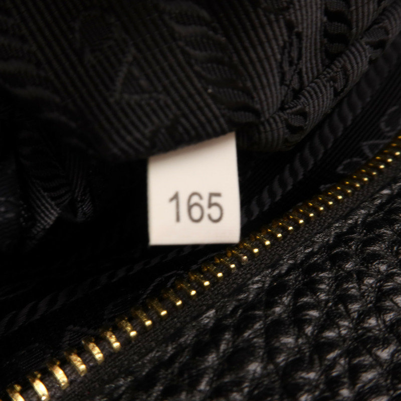 PRADA 牛皮皮革Tote Bag金扣手挽袋-6