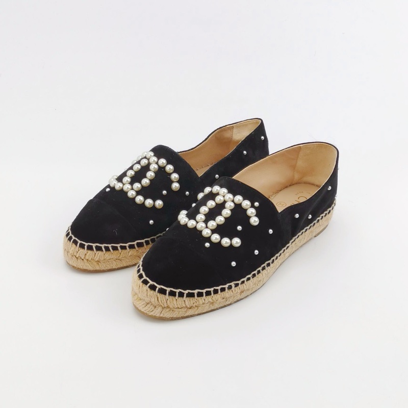 全新Chanel 翻毛皮珍珠雙C Logo漁夫鞋37碼-0