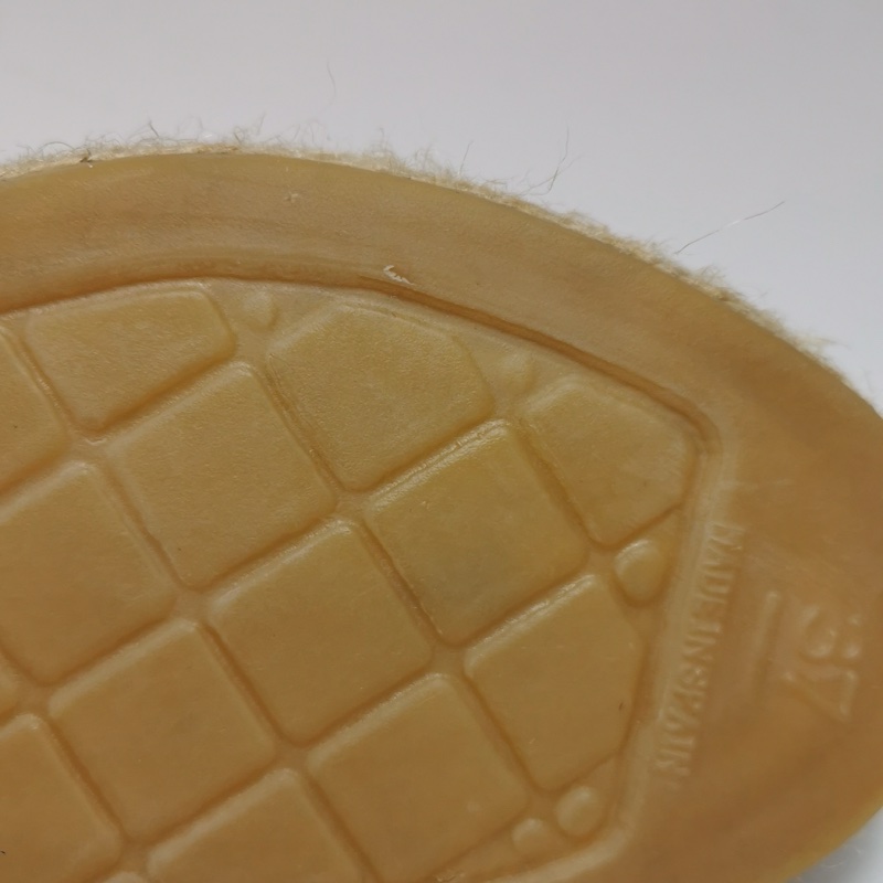 全新Chanel 翻毛皮珍珠雙C Logo漁夫鞋37碼-6