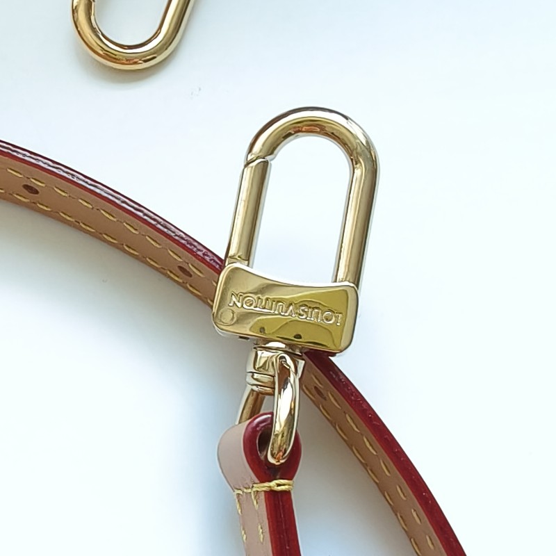 LV nano speedy M81085年份:2024
尺寸:16×10x7.5厘米(長×
度x高度x關度)
附件:原廠防塵袋-9