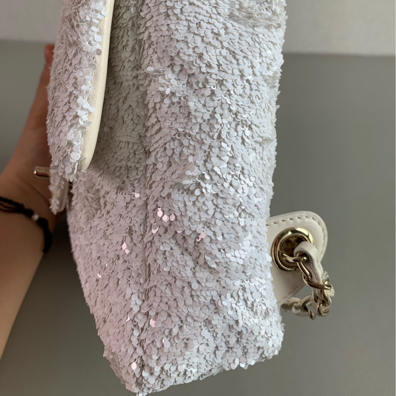 Chanel 香奈兒25B 亮片金扣白色後背包-7