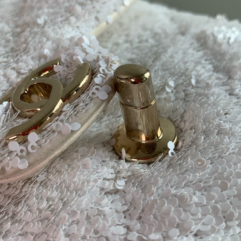 Chanel 香奈兒25B 亮片金扣白色後背包-17