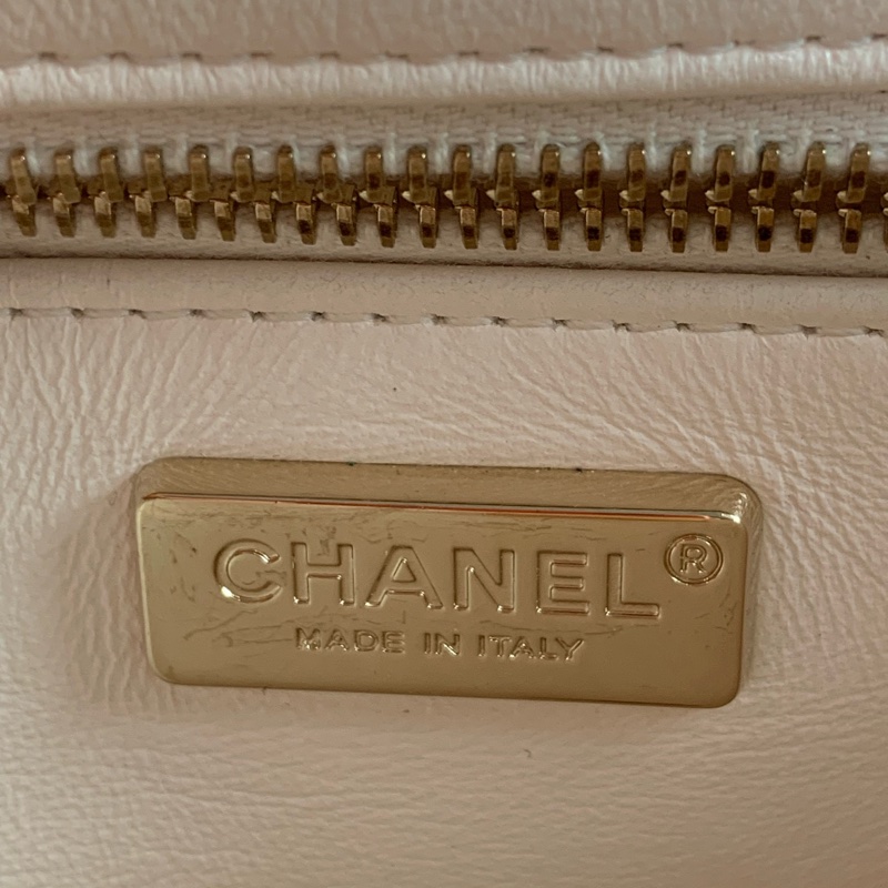 Chanel 香奈兒25B 亮片金扣白色後背包-23