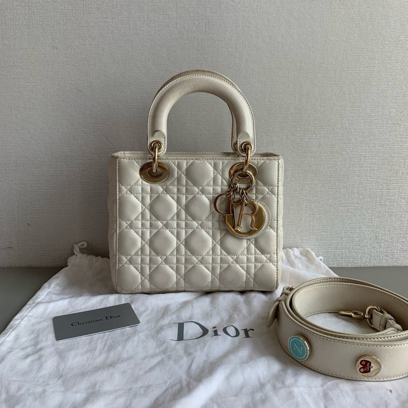 Dior lady4格白金戴妃 徽章寬肩帶-1