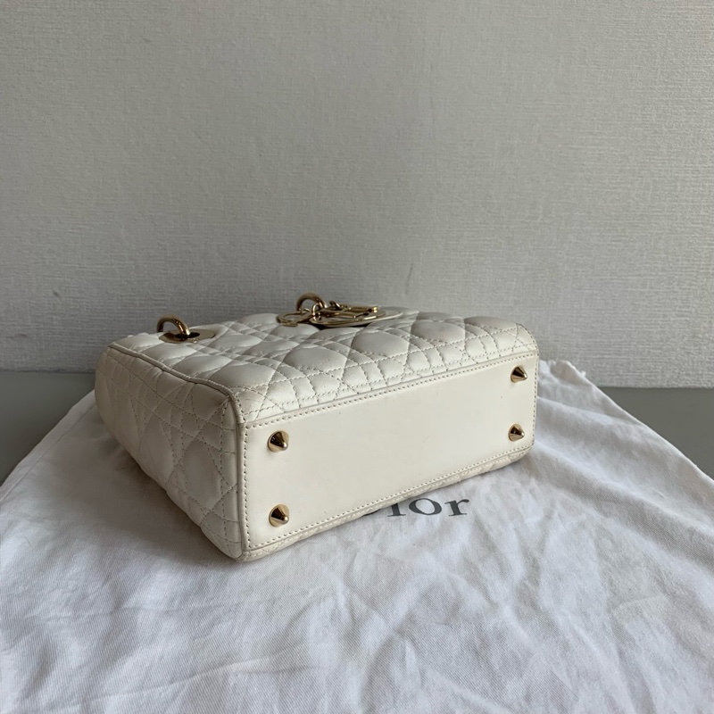 Dior lady4格白金戴妃 徽章寬肩帶-6