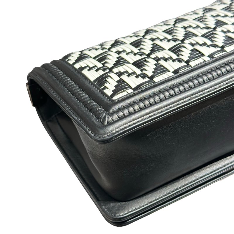 CHANEL LE BOY MEDIUM 25-4