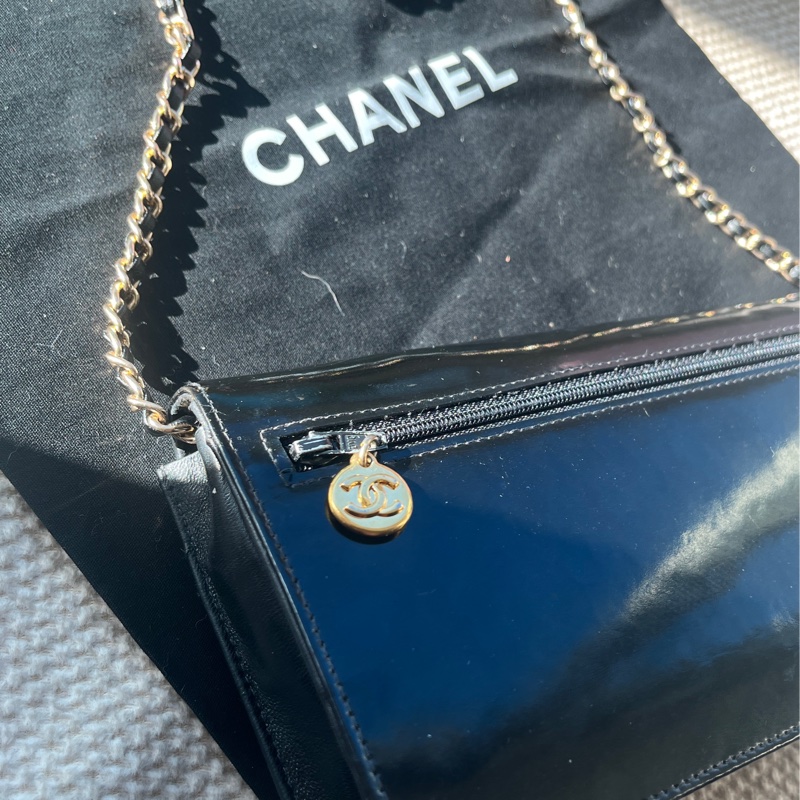 Chanel 香奈兒黑色漆皮WOC-2