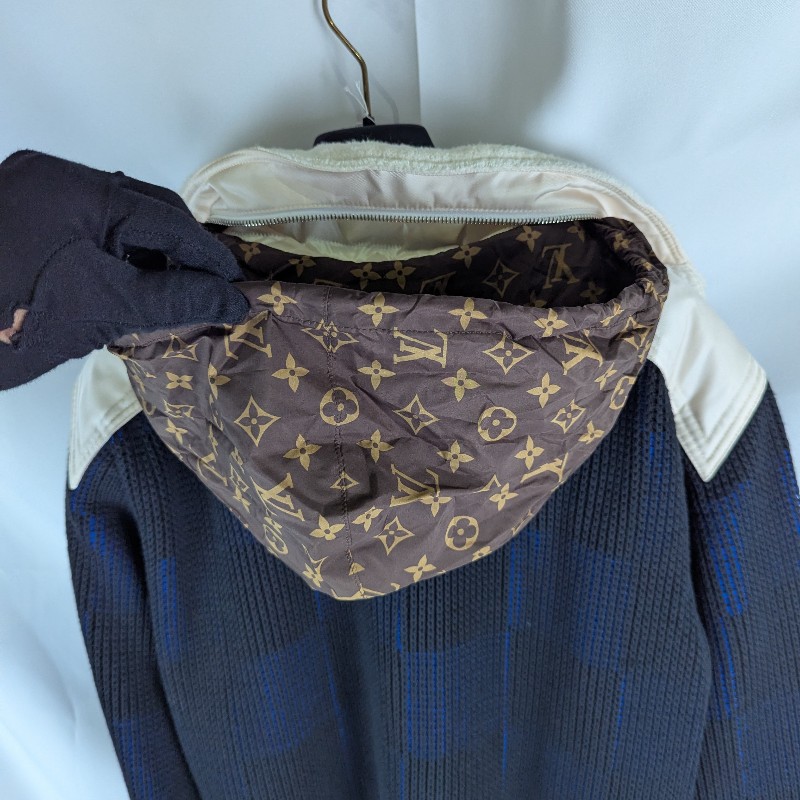 莉亞精品♡LV 滑雪外套 尺碼L 近新閒置-4
