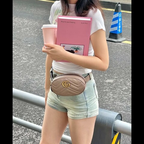 GUCCI 古馳 GG Marmont 金色GG logo 馬蒙牛皮 腰包 胸口包 裸粉色 粉膚色