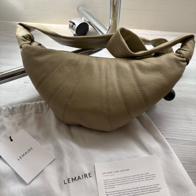 Lemaire small croissant bag牛角包可頌包S號|PopChill 拍拍圈 Lemaire small croissant bag牛角包可頌包S號|PopChill 拍拍圈