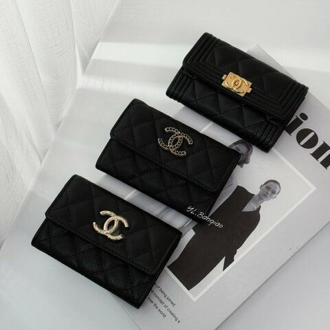 Chanel 黑荔枝皮金釦BOY下蓋卡A80603