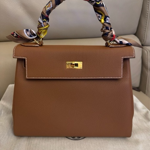 (2025 K stamp) Hermes Kelly 28 Togo Retourne Gold Leather and hardwares