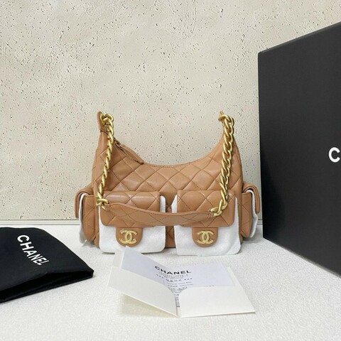 Chanel 25B hobo