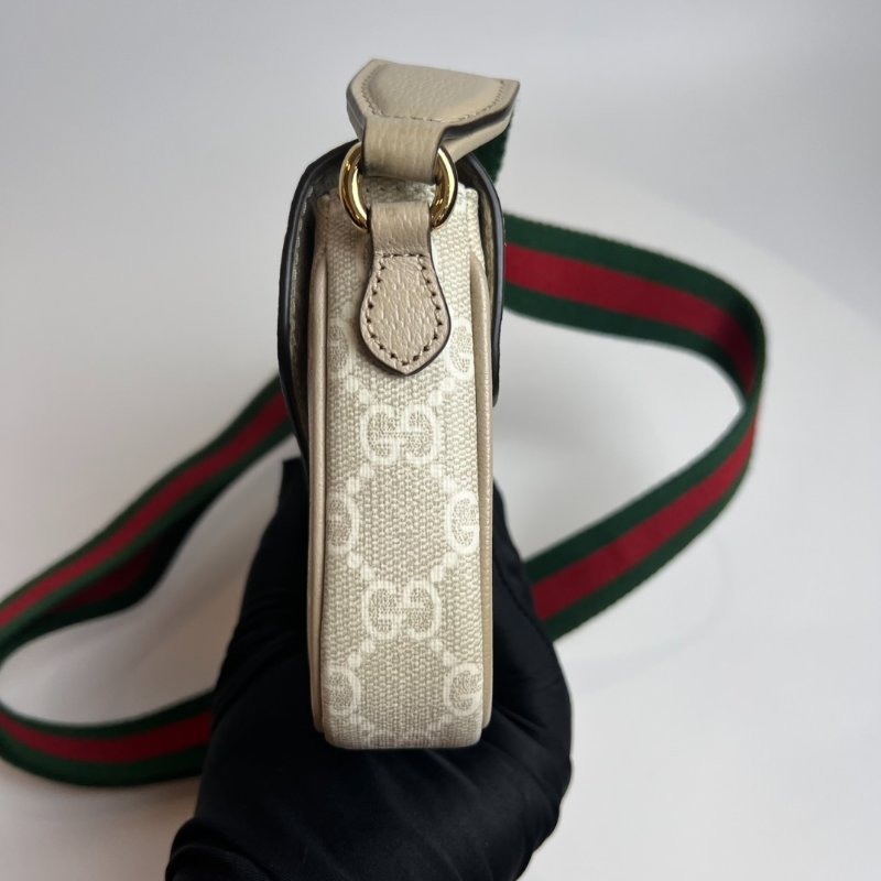 GUCCI 764961米色OphidiaGG 帆布翻蓋斜背包-4