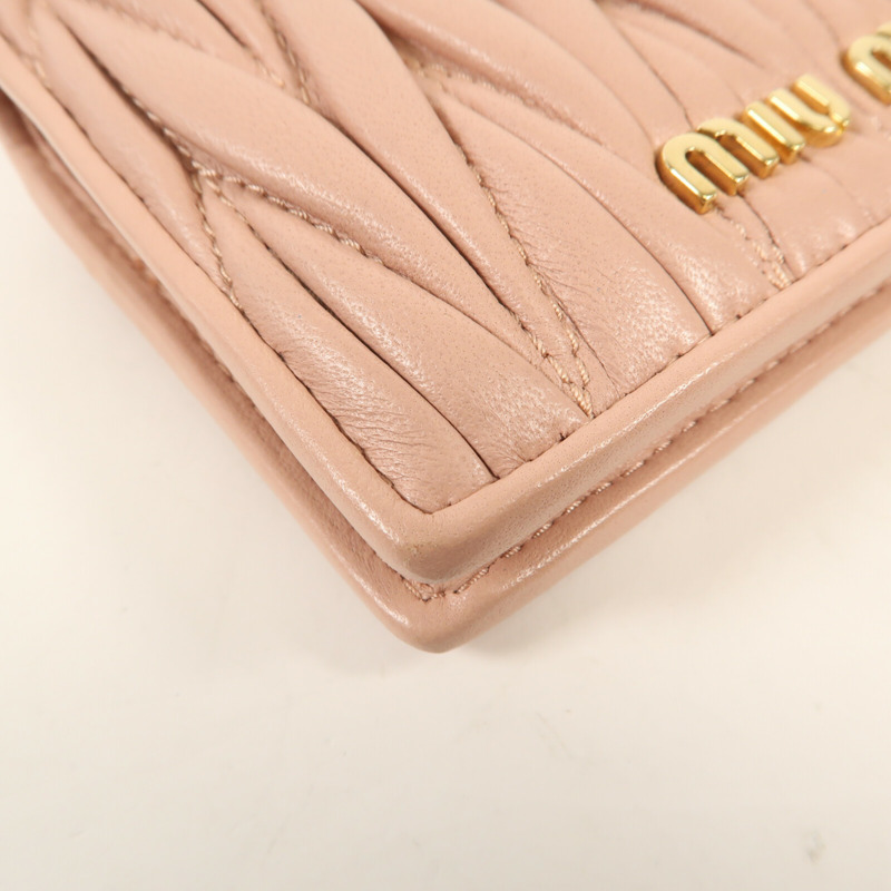Miu Miu 牛皮皮革Bifold Wallet金扣錢包-9
