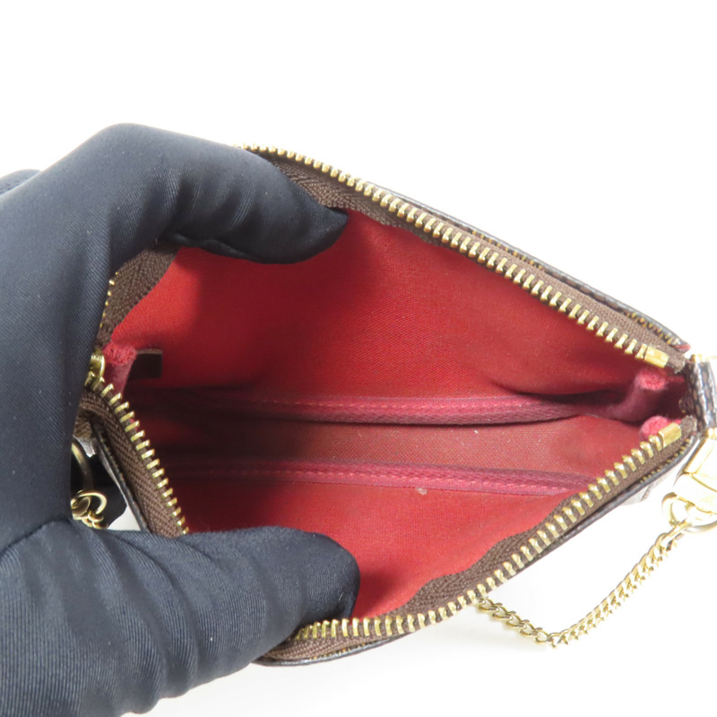 LOUIS VUITTON Damier Mini Pochette金扣鏈帶手挽袋-11