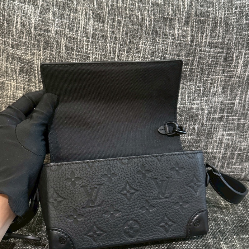 LV steamer壓紋-7