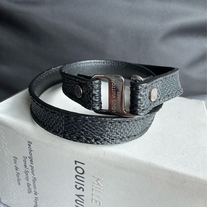 Louis Vuitton Damier Graphite Snap It Bracelet LV男生經典雙圈手環棋盤格全新-2