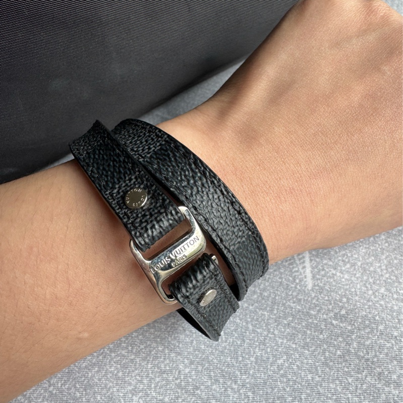 Louis Vuitton Damier Graphite Snap It Bracelet LV男生經典雙圈手環棋盤格全新-3