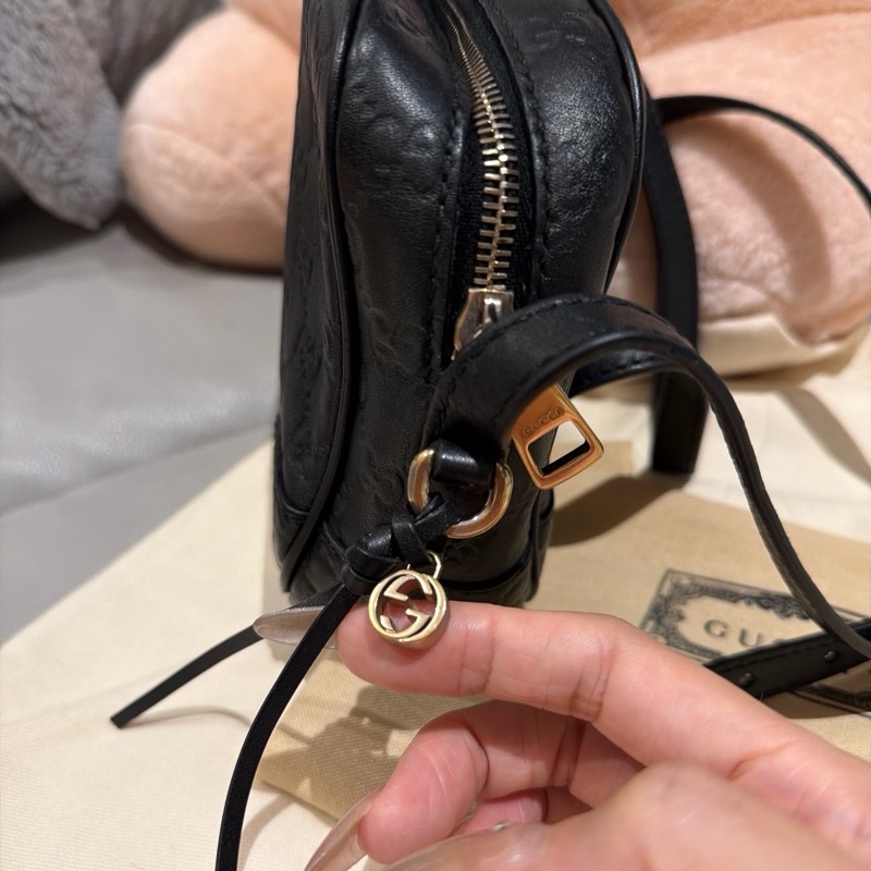 Gucci 黑色壓紋全皮相機包-7