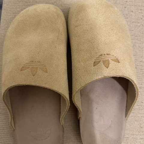 Adidas 勃肯鞋