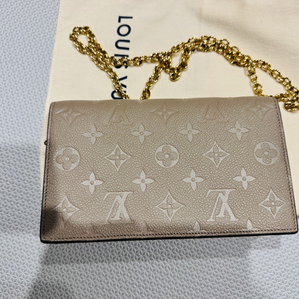 LV M69423 經典 VAVIN 系列Empreinte 壓花牛皮肩/斜背包(絕版斑鳩灰色)-7