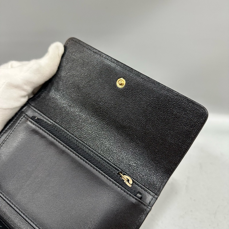 Chanel A84302 黑荔枝皮金釦boy中夾-20