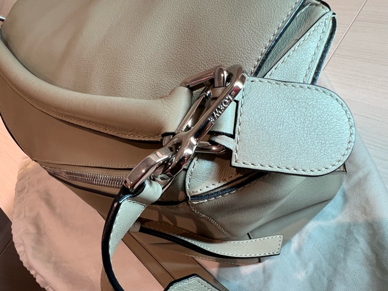 Loewe Puzzle 卡其/沙色一包五揹L號-2