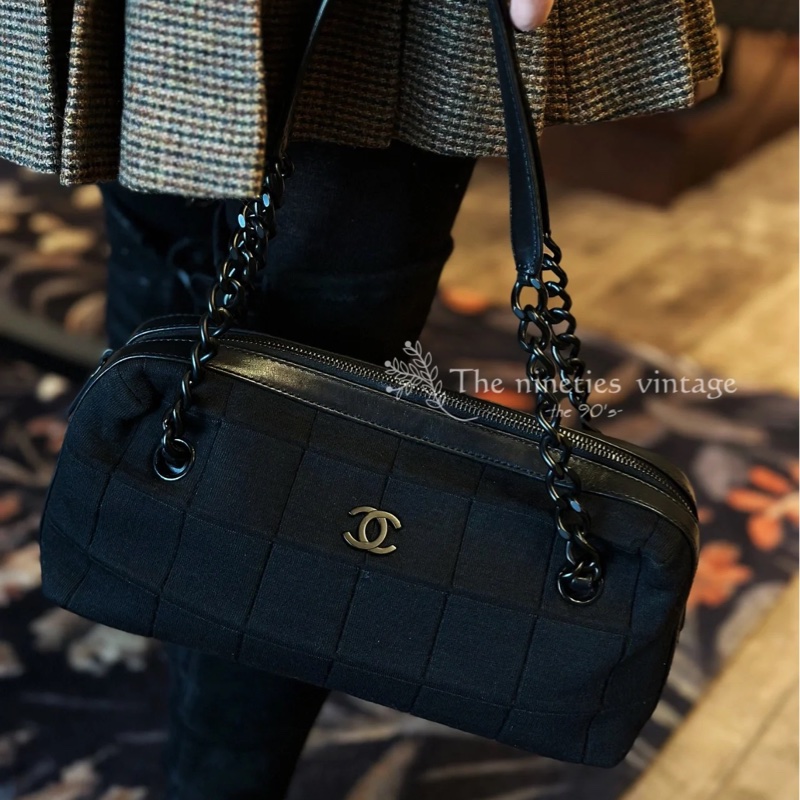 CHANEL黑帆布黑釦方塊格紋雙耳保齡球包A17377-0
