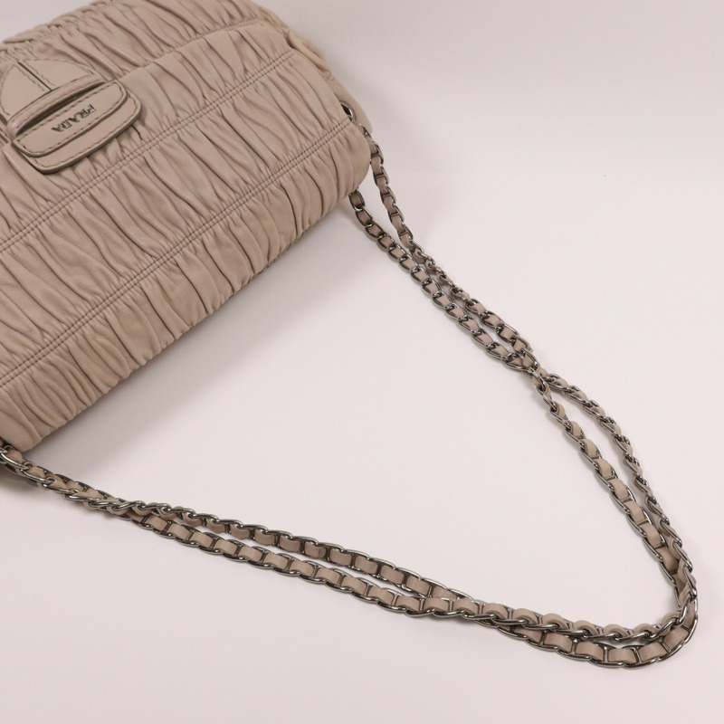 PRADA 牛皮皮革Shoulder Bag銀扣鏈帶肩背袋-10