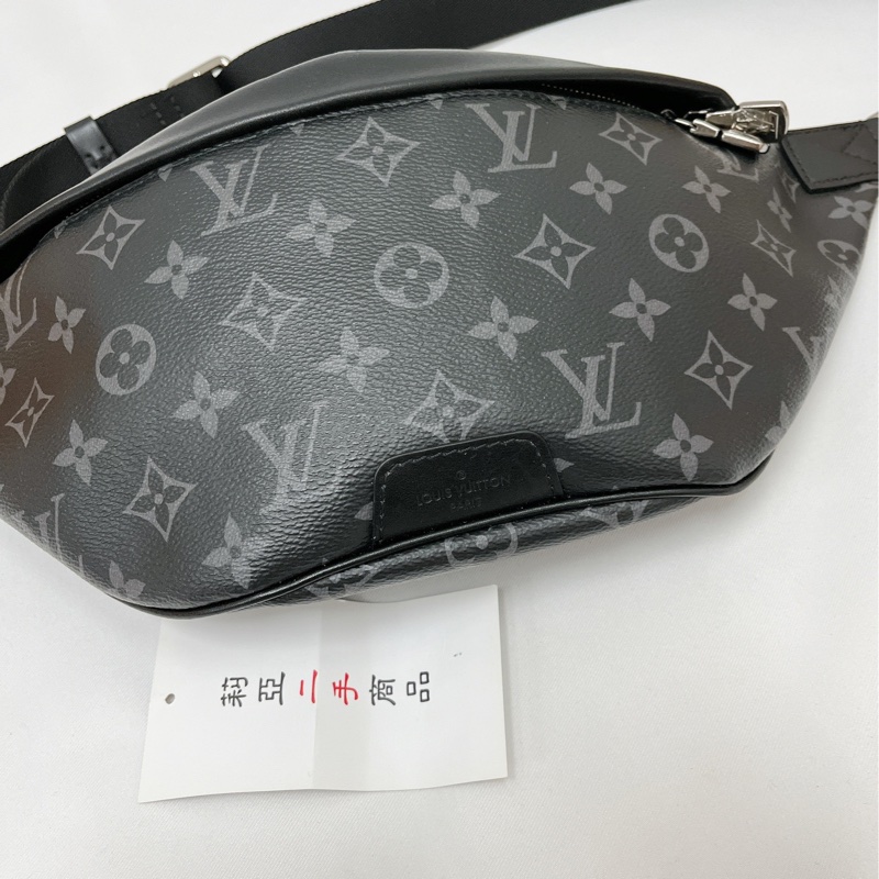 莉亞精品♡ LV 黑灰胸包 二手美包-5