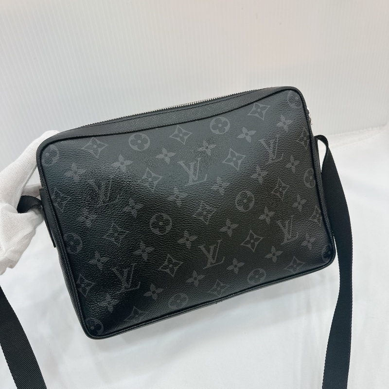 莉亞精品♡ LV 黑老花 相機包 二手美包-3