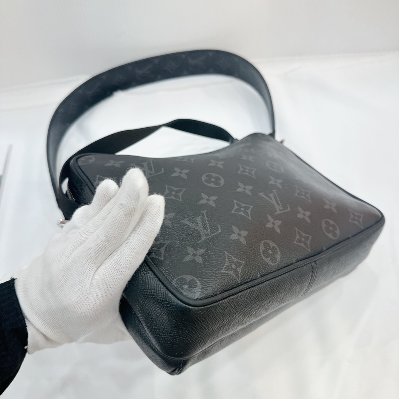 莉亞精品♡ LV 黑老花 相機包 二手美包-9