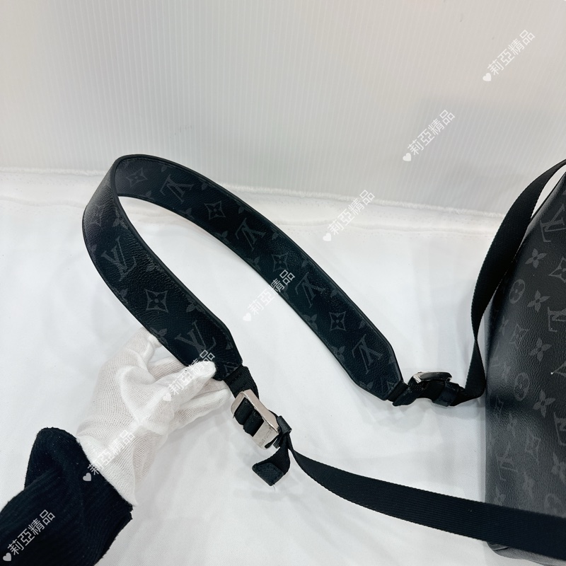 莉亞精品♡ LV 黑老花 相機包 二手美包-10