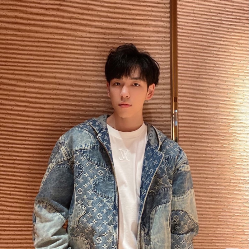 LV nigo牛仔連帽外套-4