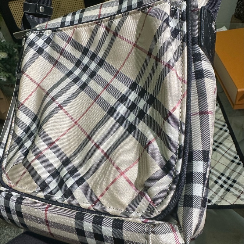 BURBERRY 帆布斜背包-6