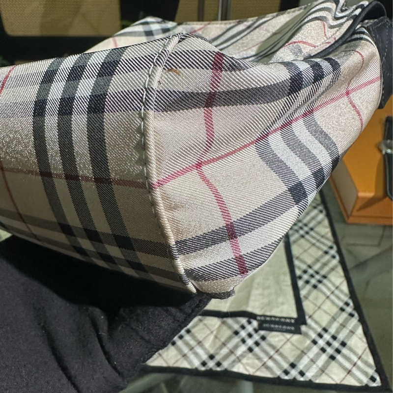BURBERRY 帆布斜背包-13