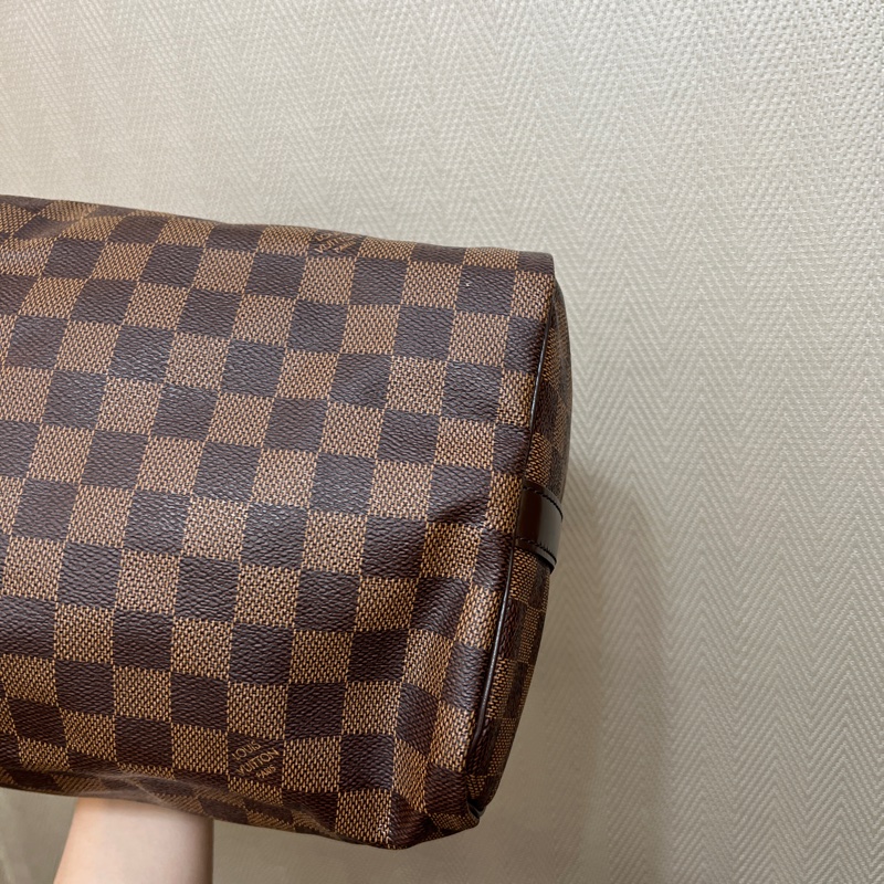 LV 咖格金釦Speedy 30手提斜背波士頓包-14