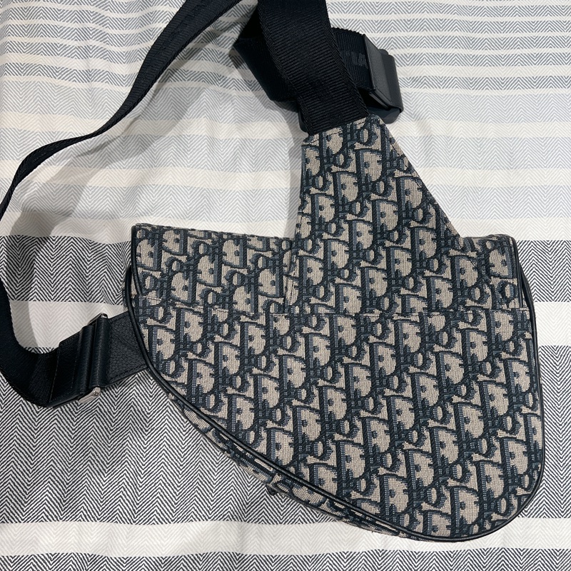 Dior 男老花馬鞍包-6