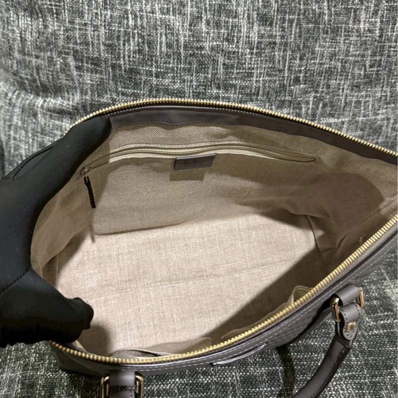 GUCCI壓紋牛皮手提/肩背-6
