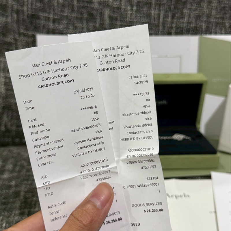 VCA 18k白金五花手鏈-5