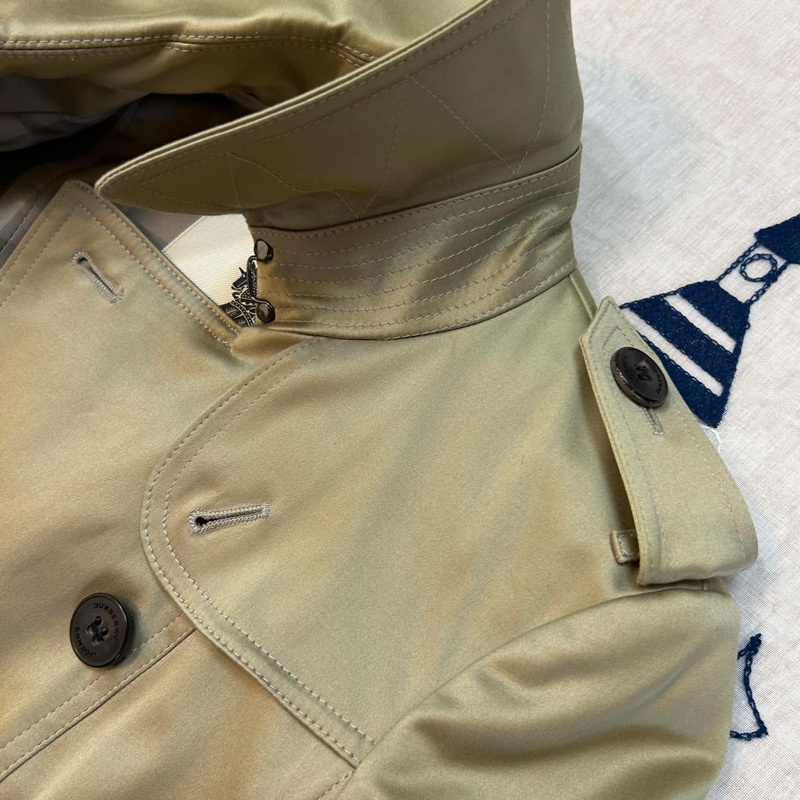 BURBERRY英國蜜金色風衣UK4-8