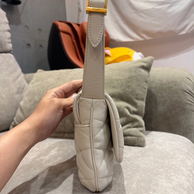 YSL LE57小羊皮-3